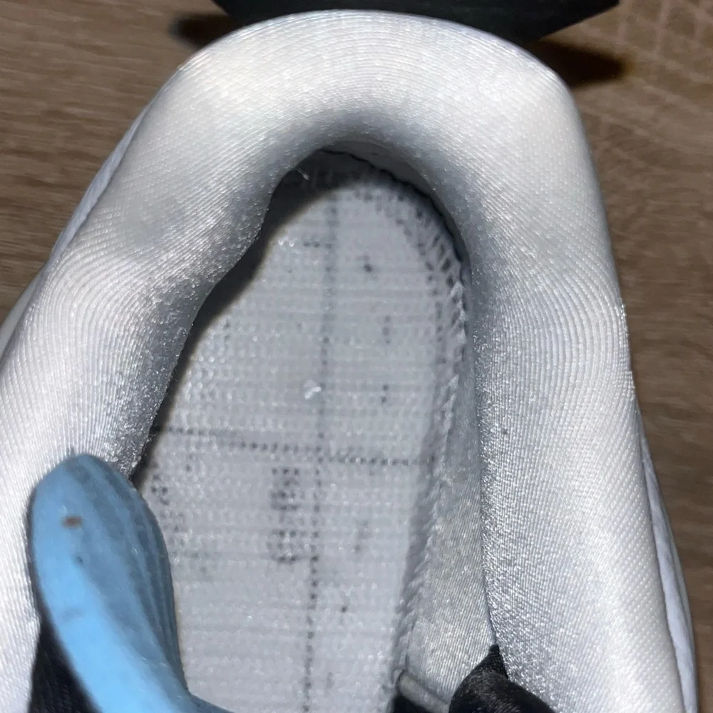 Nike Air Jordan 4 Retro Military Black Kids Size 6.5Y - Picture 5 of 8